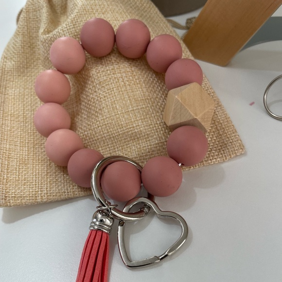 Bracelet Keychain Silicone Wood Beads/Lanyard Teacher Badge Holder Gift Set - Picture 5 of 6